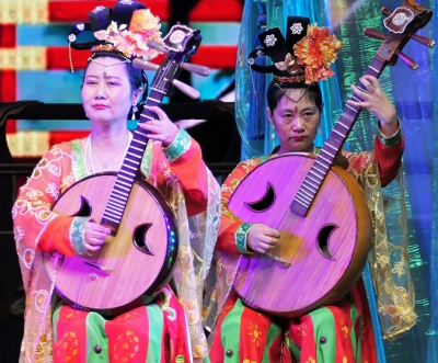 5-music & Dance Show.jpg